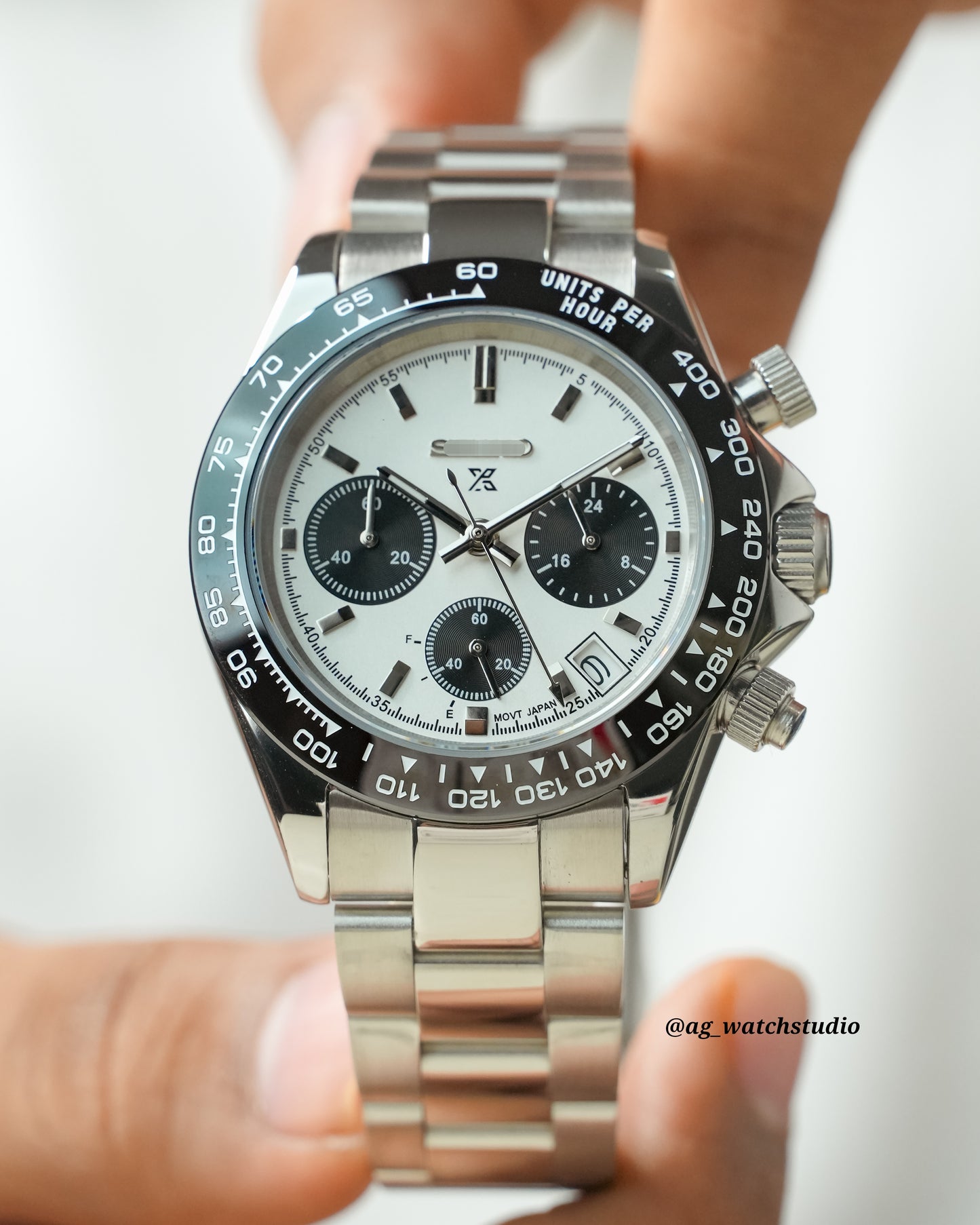 Seiko Mod Daytona/Seitona with VK63 Mechaquartz Chronograph Movement ( Speedtimer Panda )