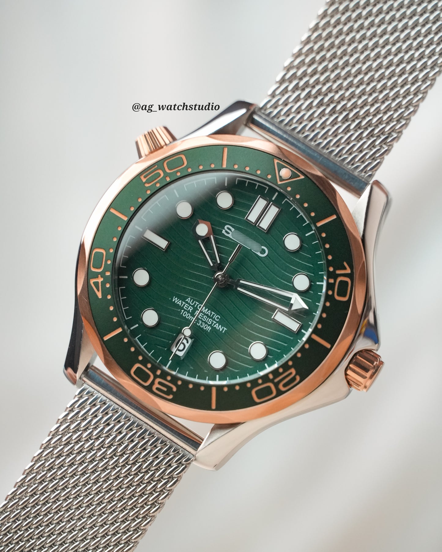 Seamaster Seiko Mod in RoseGold/ Green.