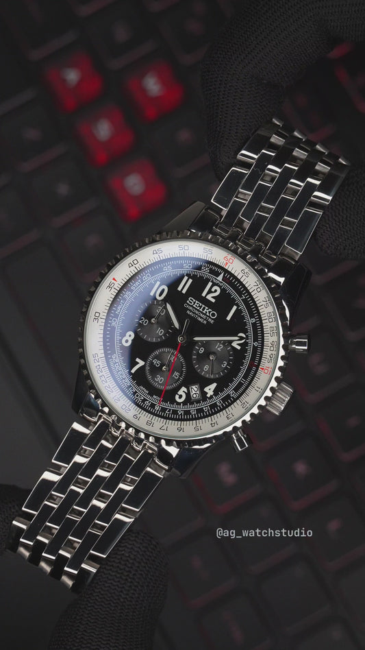Seiko Mod Navitimer in Black with VK63 Mechaquartz Chronograph Movement.